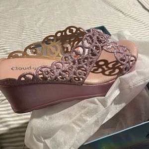 Cloud 90 Magic platform sandals Blush color size 9 Like new condition